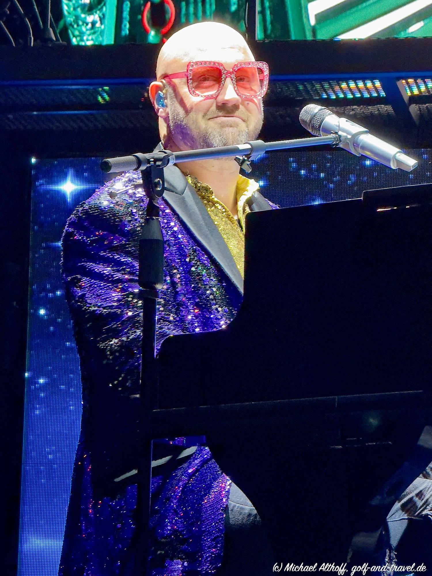 Las Vegas Piano Man IMG _6885_DxO