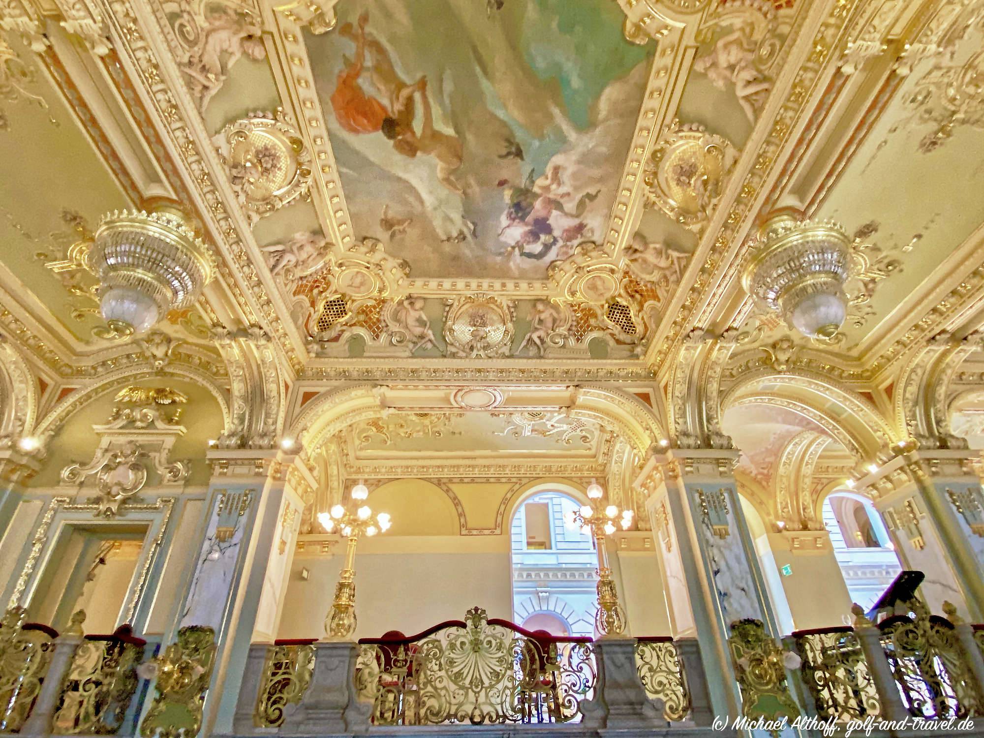 NYC Cafe Budapest IMG _8938_DxO_M_DxO