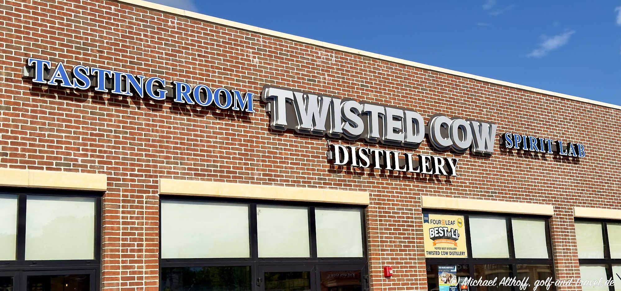 Twisted Cow Distillery IMG _9068_DxO