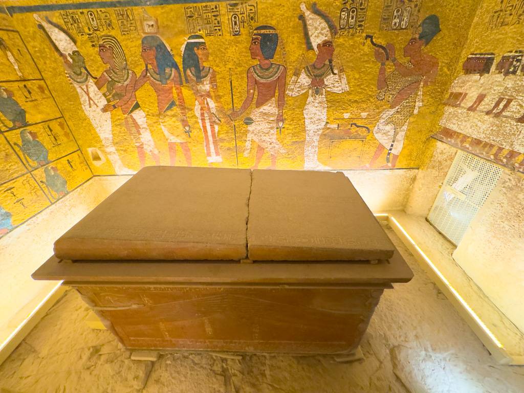 Grab King Tut IMG _5790