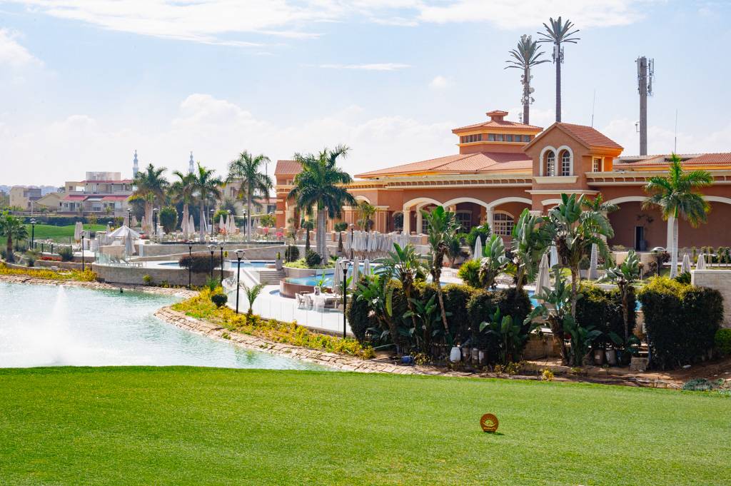 Madinaty Bahn 10-18 MZ6 _9613