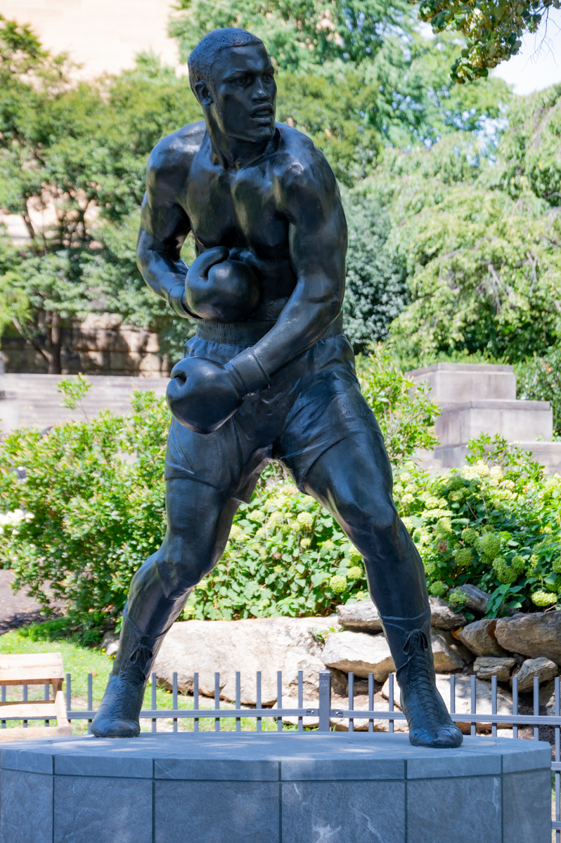 Rocky Statue Fotos MZ6 _9473